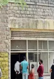 Of waves and variants Of waves and variants